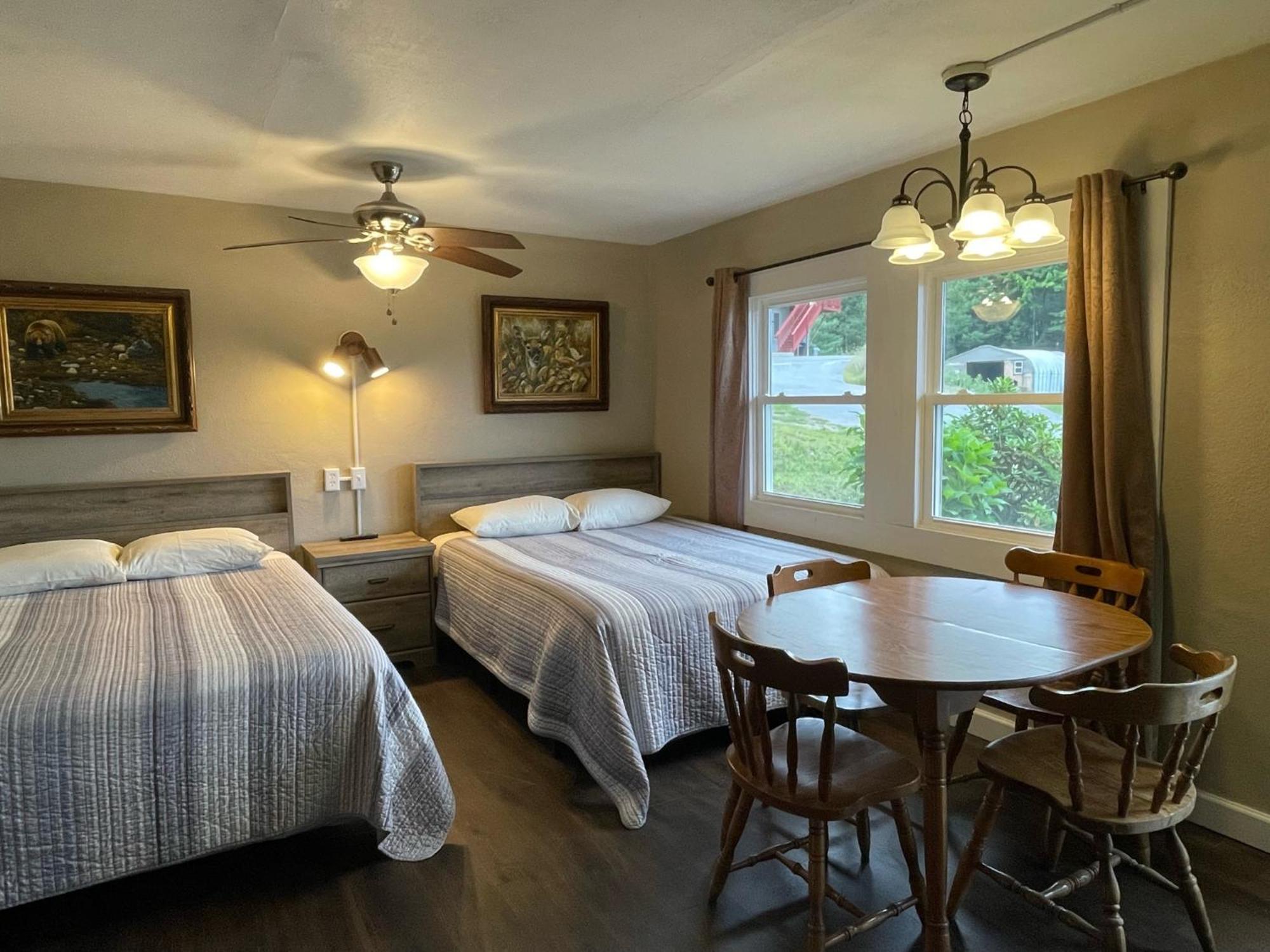 Hill View Motel And Cottages Lake George Szoba fotó