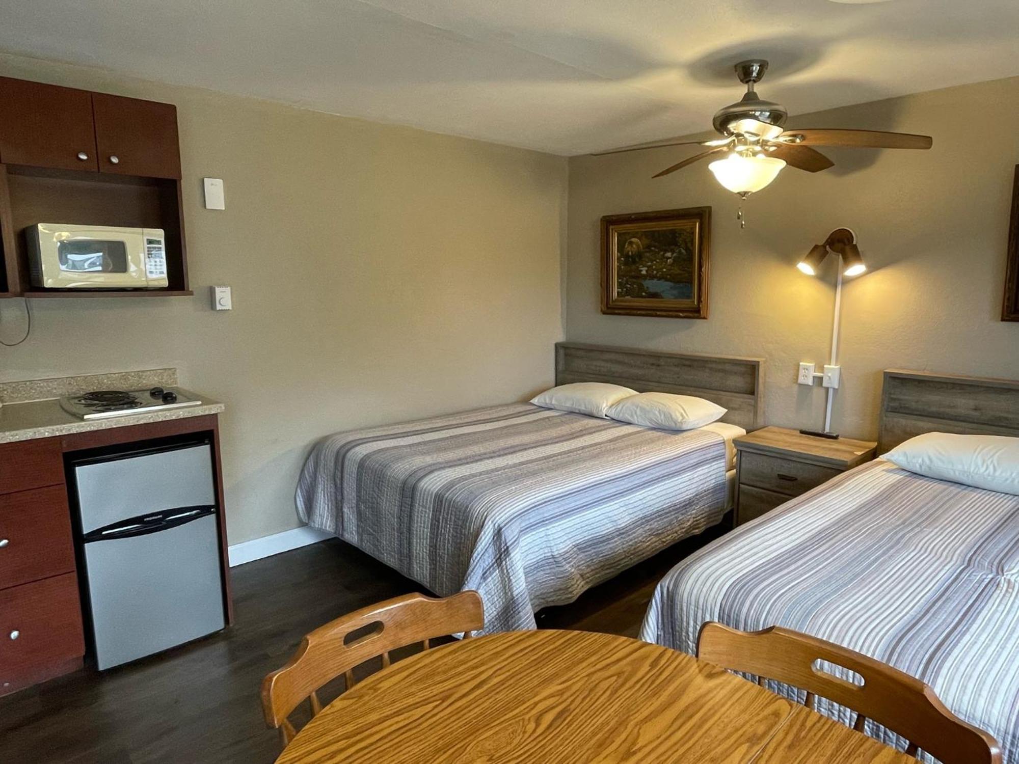 Hill View Motel And Cottages Lake George Szoba fotó